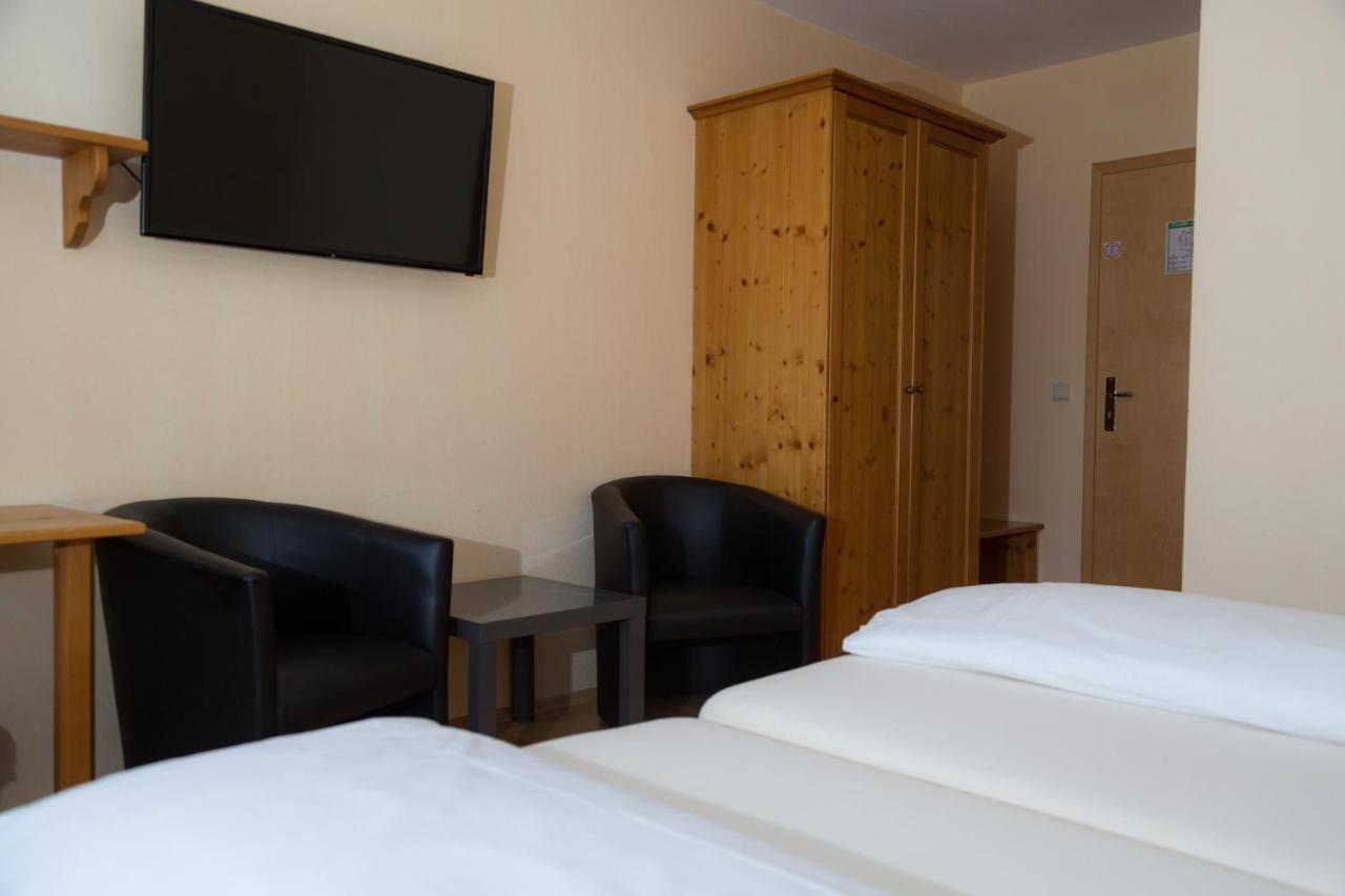Alter Wirt Putzbrunn Hotel Kültér fotó